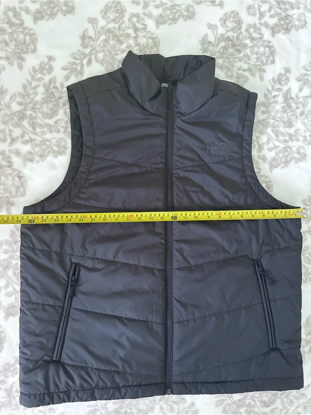 The North Face Men's Black Puffer Vest